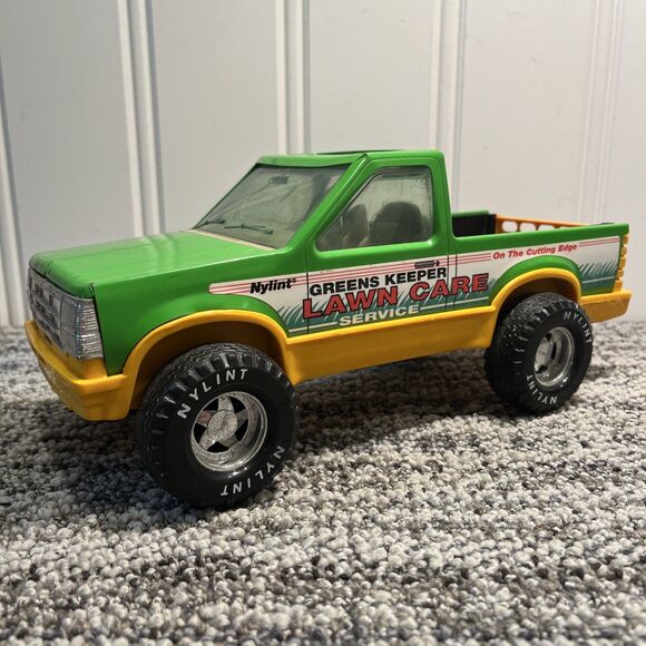 VTG 1980s Nylint Greens Keeper Lawn Care Service Pickup Truck Green Metal Toy - Picture 1 of 13